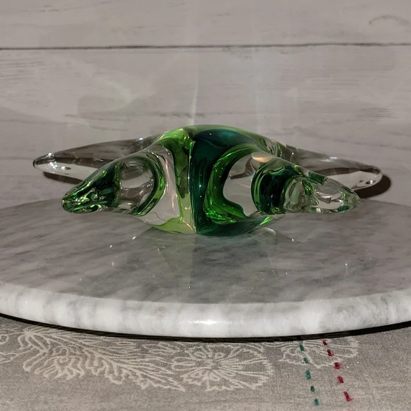 Stunning Art Glass Starfish Paperweight - Picture 7 of 11